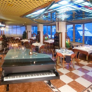 SAMOKOV 4*