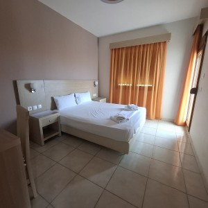 Вила Декавил - Геракини