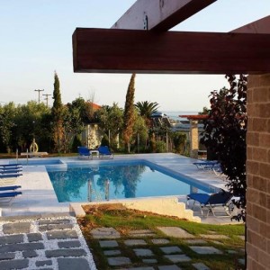 Вила Декавил - Геракини