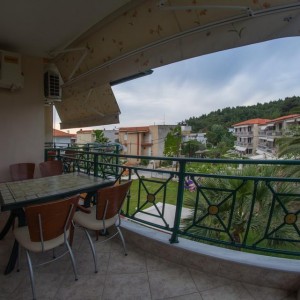 Вила Tsitsirikos - Торони 