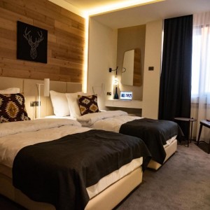 Hotel Putnik 4*-Копаоник