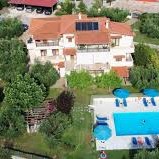 Вила Декавил - Геракини