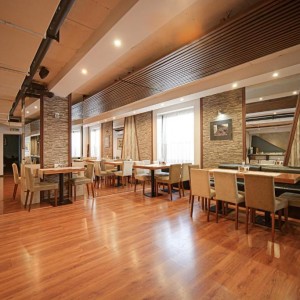 RIVERSIDE 4*