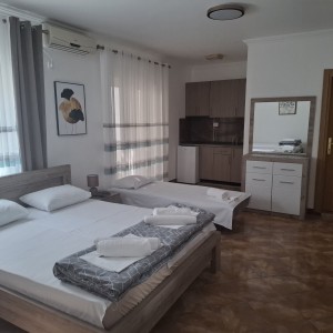 Хотел ИН- Чањ